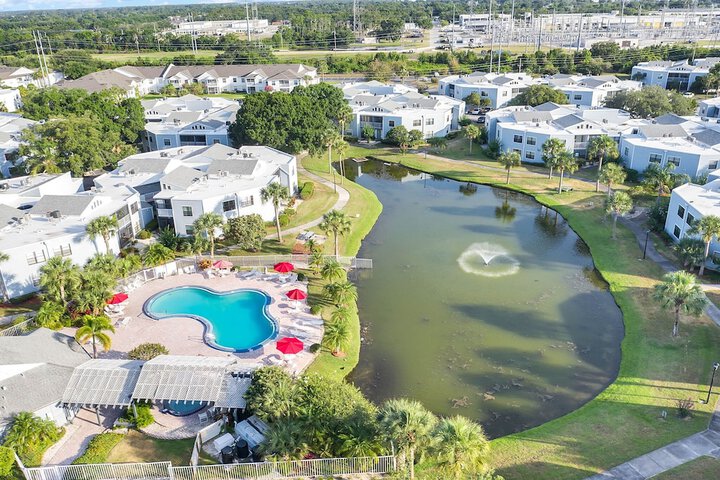 Luxury House - Sleeps 8 Golf Disney Family Fun