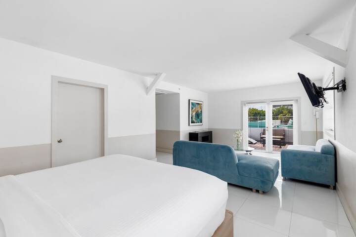 Room 15 of 35
