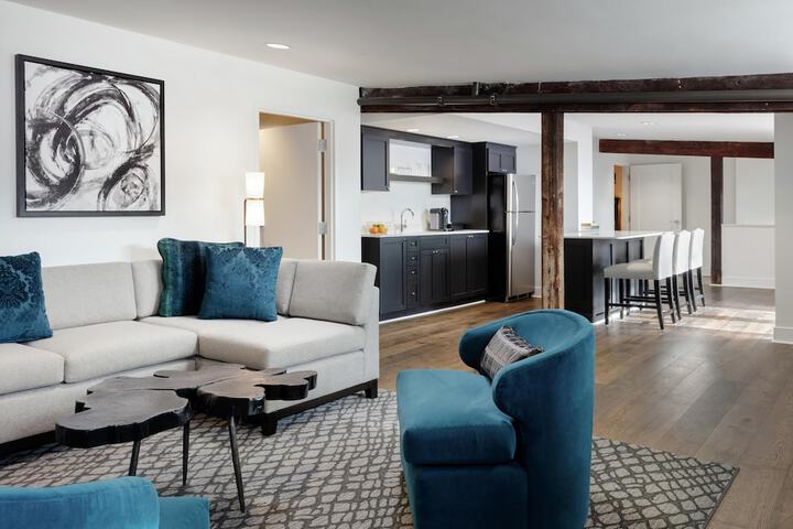 The Foundry Hotel Asheville Curio Collection by Hilton