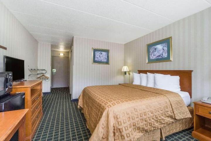 Room 20 of 27