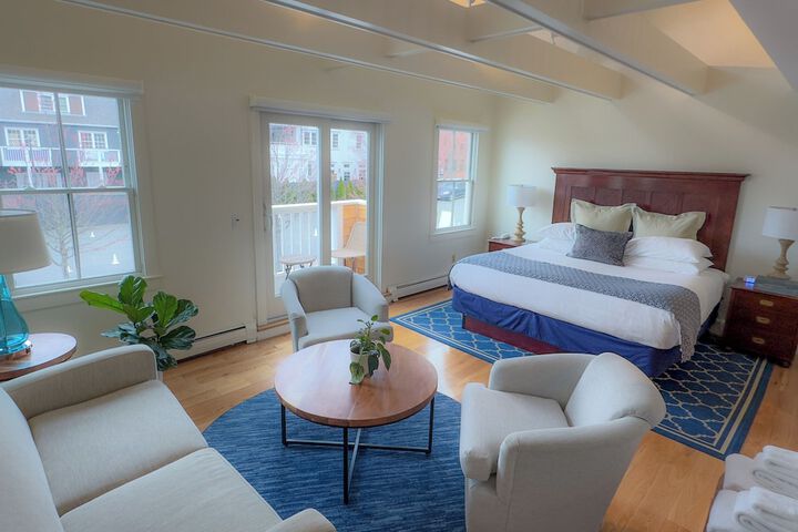 Room 30 of 46