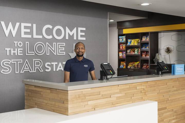 Hampton Inn & Suites Mansfield