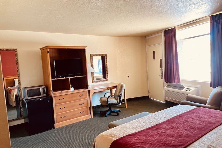 Room 14 of 25