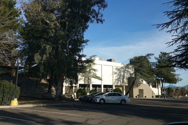 Mariposa Hotel