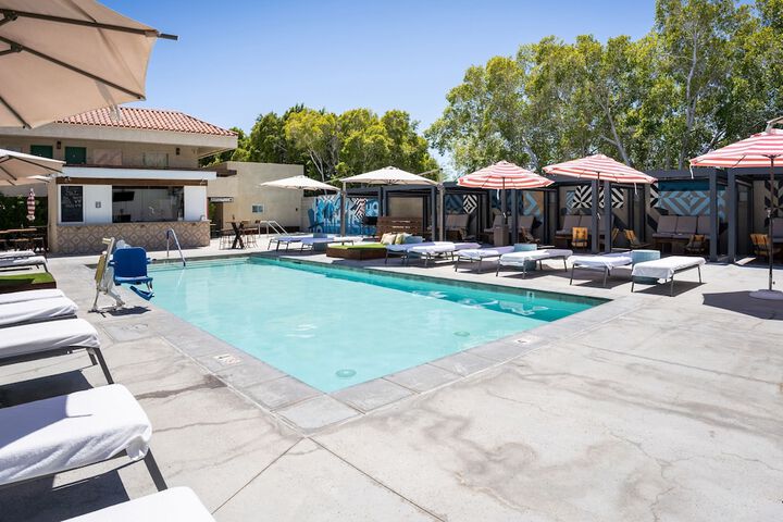 Pool 6 of 60
