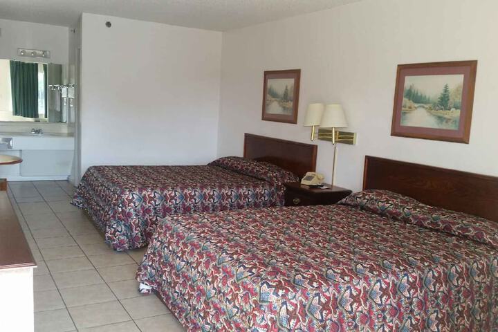 Room 16 of 16