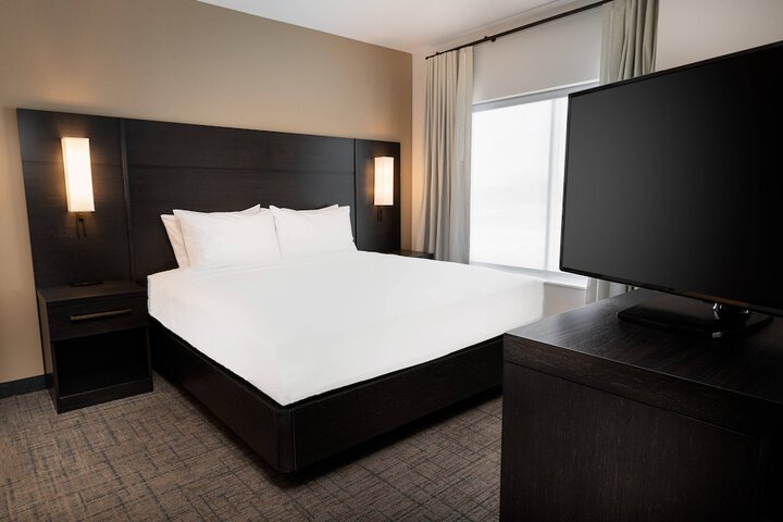 Room 40 of 77