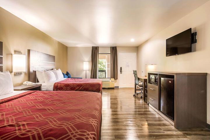 Room 22 of 36
