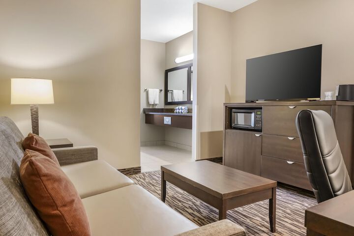 Best Western Plus Bridgewater Hotel & Convention Centre