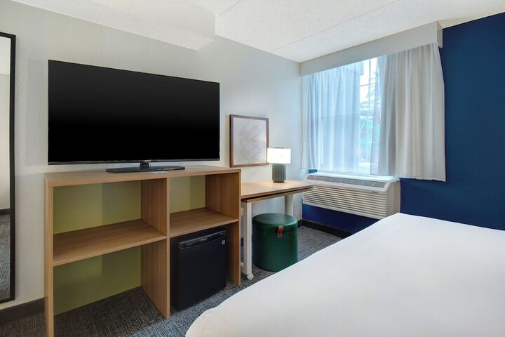 Room 20 of 40