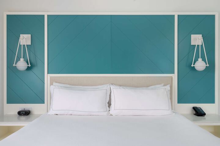 Room 50 of 75