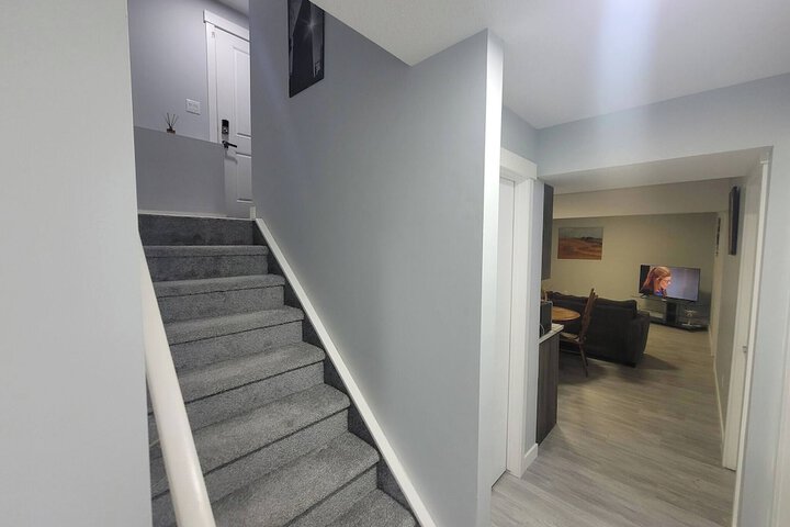 Luxurious Home Away From Home With Aircon
