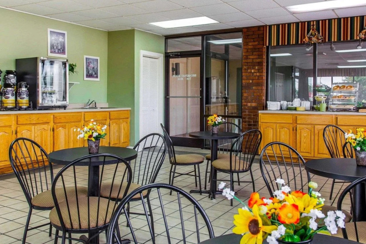 Econo Lodge