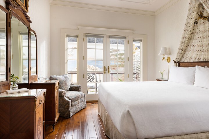 Seven Gables Inn on Monterey Bay a Kirkwood Collection Property