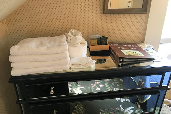 Center Lovell Inn
