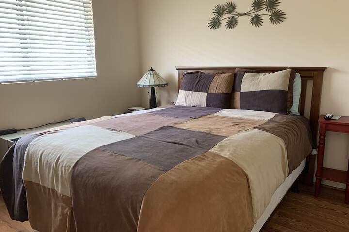 Room 44 of 214