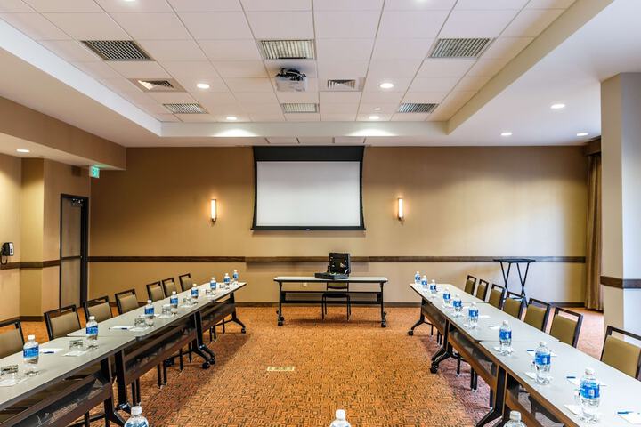 Hyatt House Denver / Lakewood at Belmar