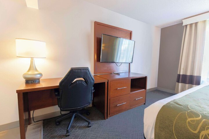 Room 46 of 107
