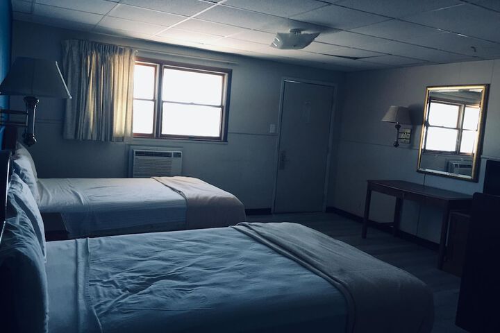 Room 14 of 19