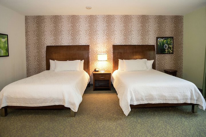 Room 27 of 46