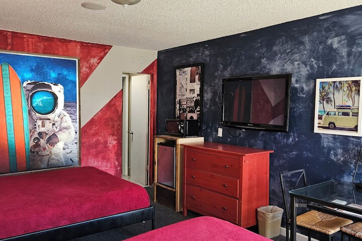 Room 21 of 60