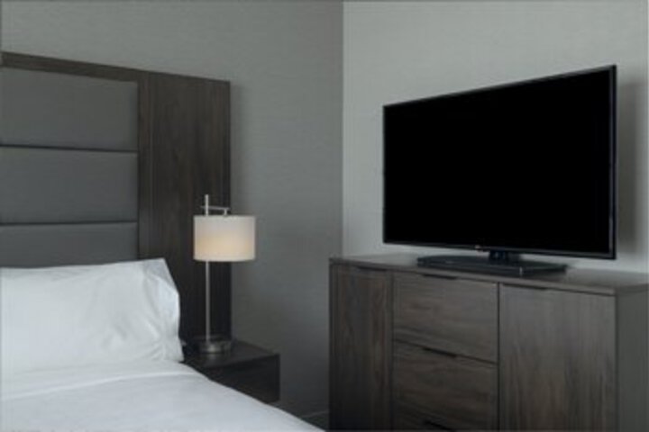 Room 93 of 180