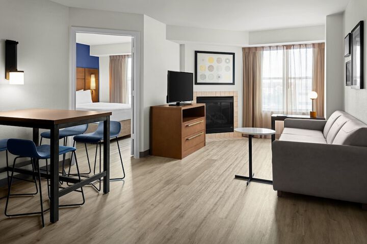 Room 30 of 39