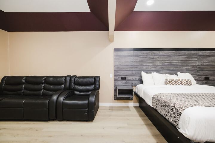 Room 15 of 85