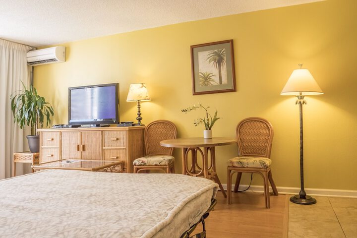 Room 170 of 329