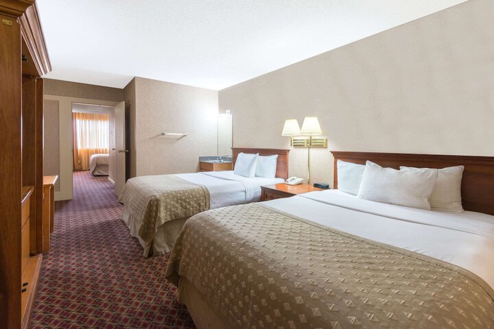 Room 14 of 29
