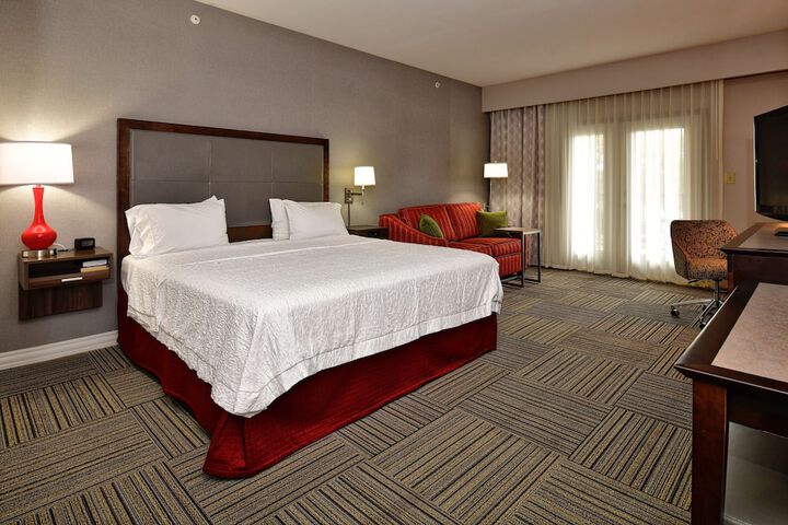 Hampton Inn & Suites Fredericksburg