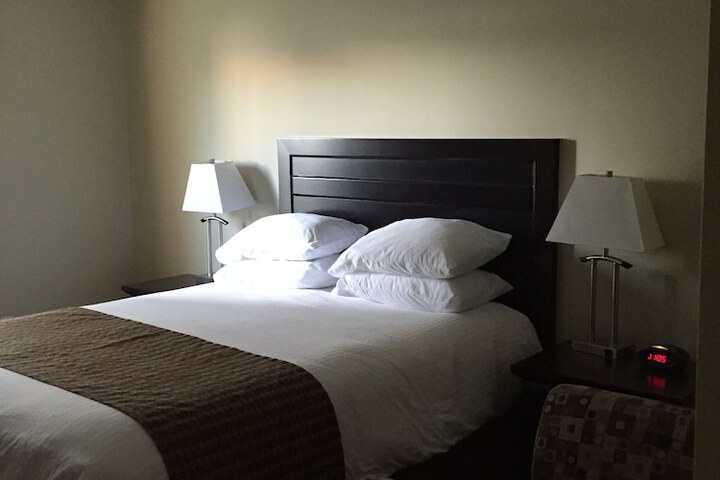 Room 10 of 15