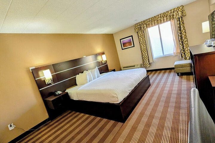 Room 6 of 31
