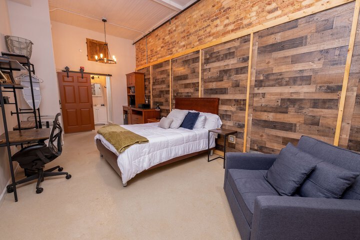 Hartwell Suites
