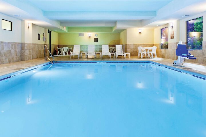 La Quinta Inn & Suites by Wyndham Warner Robins - Robins AFB