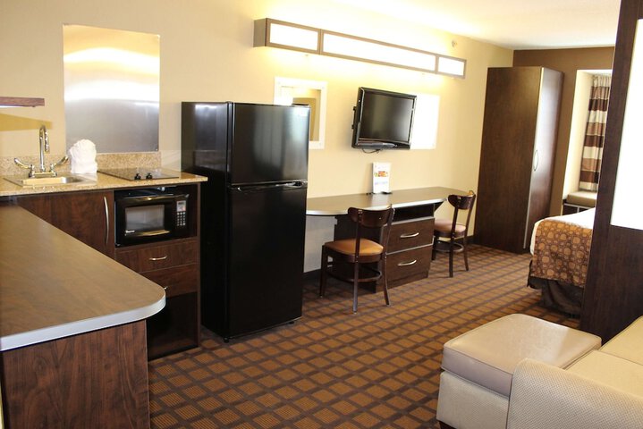 Room 8 of 22