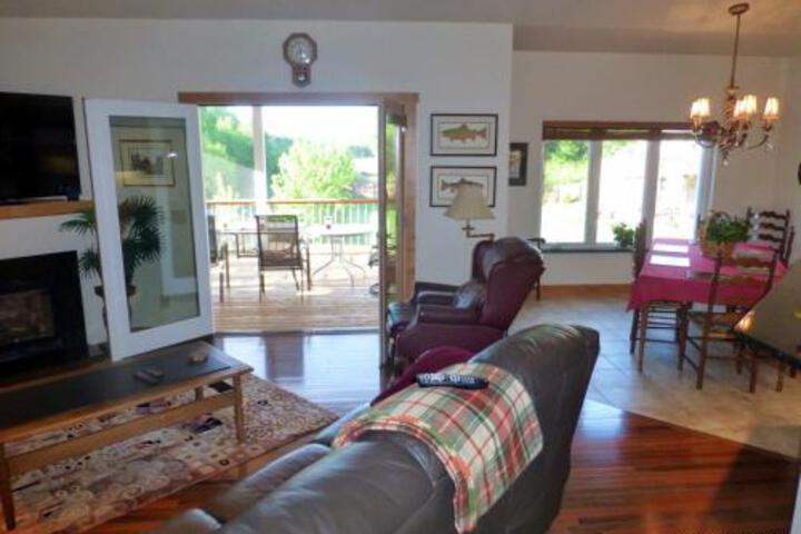 Oak Savannah Vacation Villas