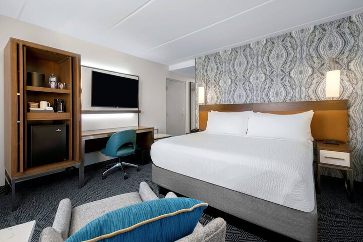 Room 20 of 42