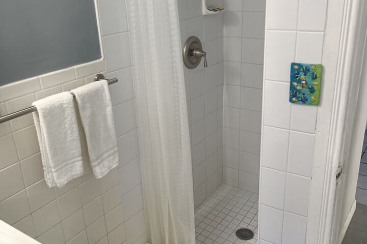 Room 21 of 26