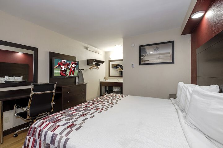 Room 32 of 32