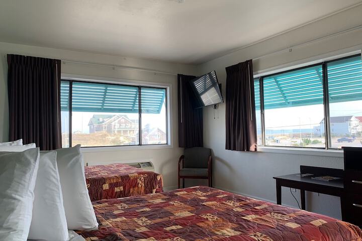 Room 14 of 34