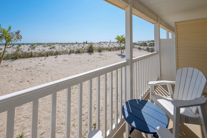 Drifting Sands Oceanfront Hotel