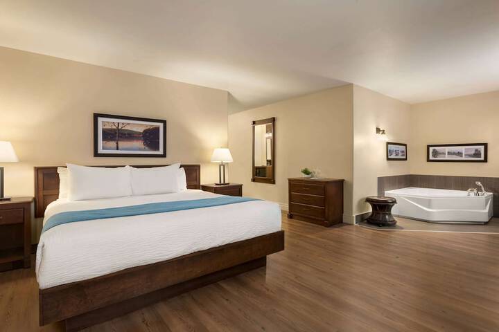 Room 25 of 35