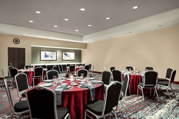 Embassy Suites by Hilton Noblesville Indianapolis Convention Center