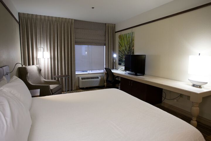 Room 19 of 48