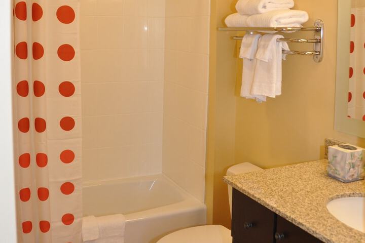 Room 12 of 26
