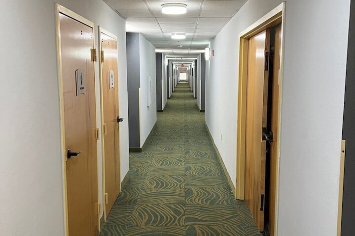 Ballroom/Hall 41 of 44