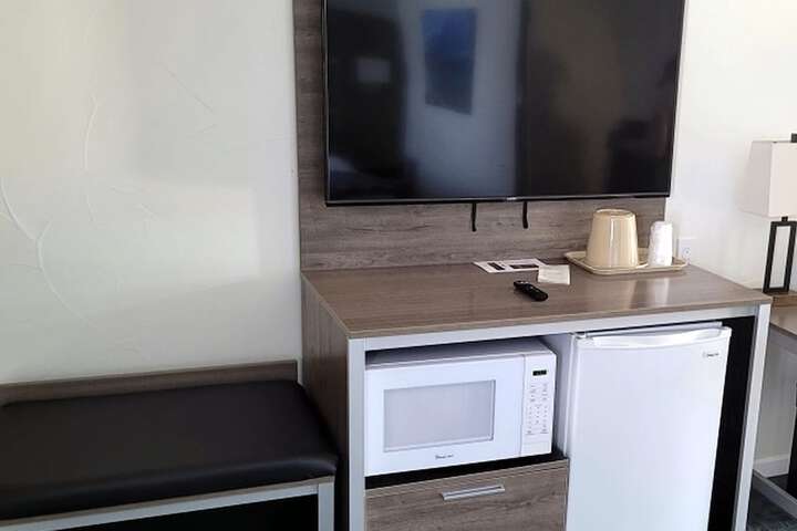 Room 44 of 60