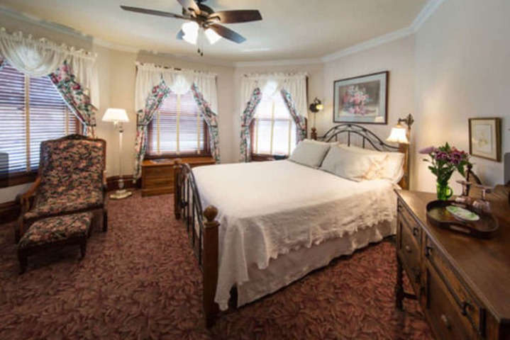 Room 14 of 30