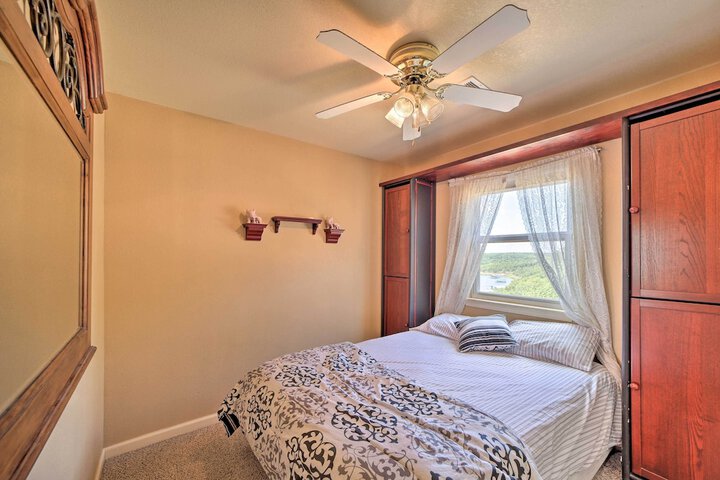 Waterfront Lake Eufaula Home: Multi-level Balcony